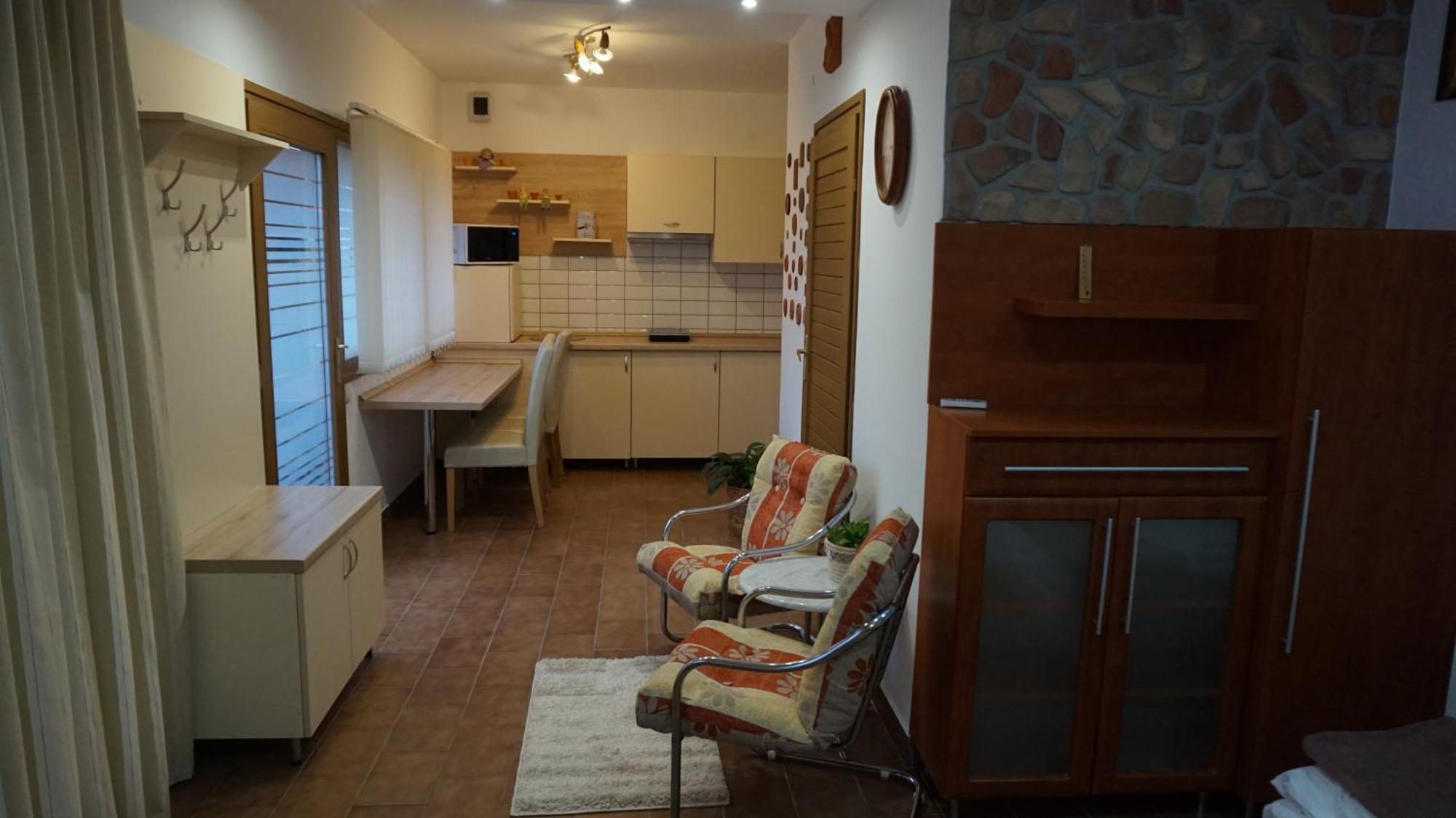 Chloe Apartman Szigetvár Exterior photo